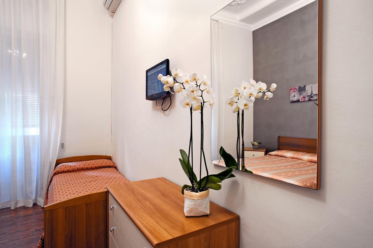 Via Marsaglia Rooms Sanremo Luaran gambar
